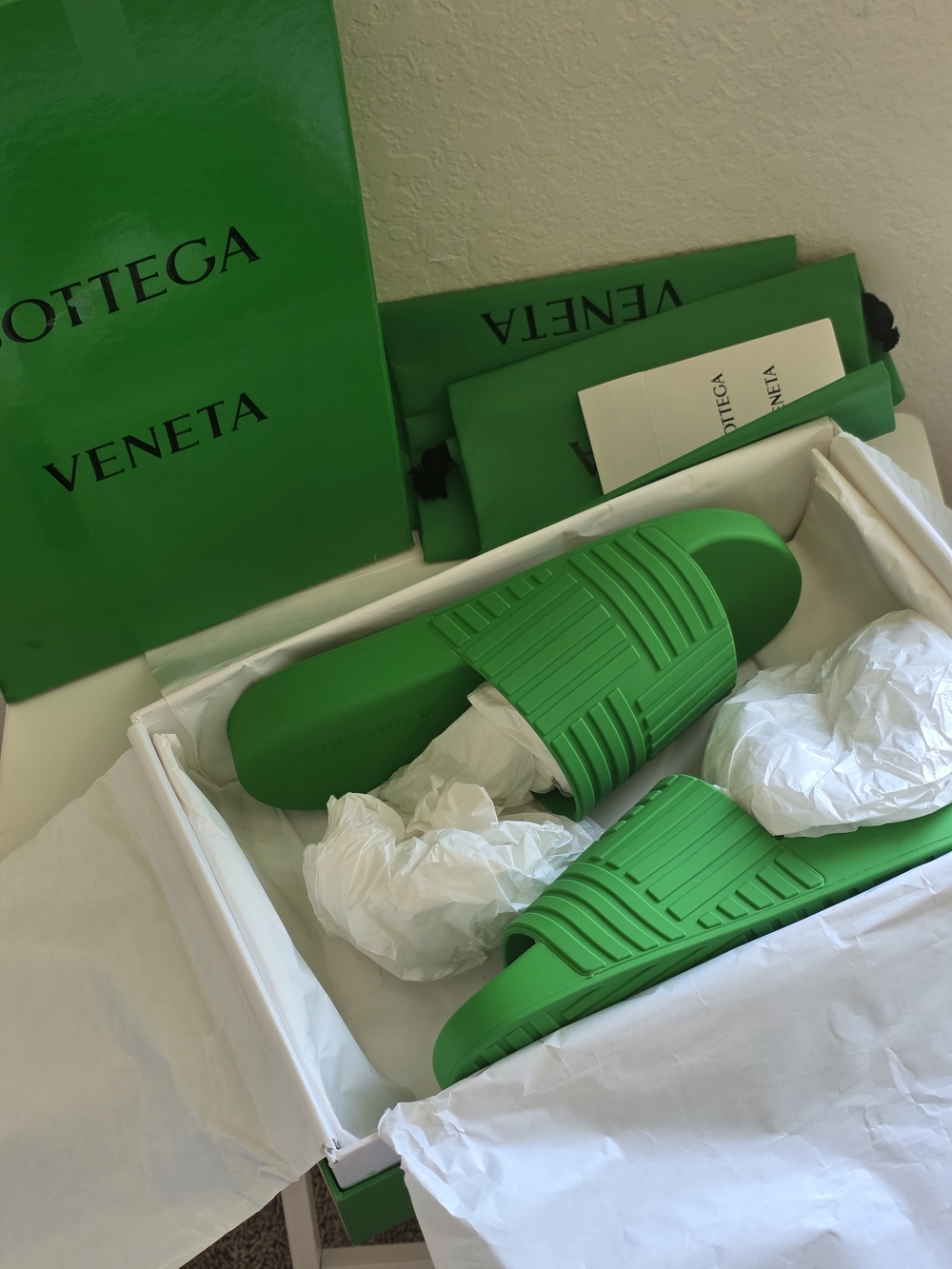 Bottega Veneta Green Rubber Slide Sandals Size 40 Slides Unisex Box/bags